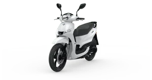 Renting Motos Peugeot Kisbee - M